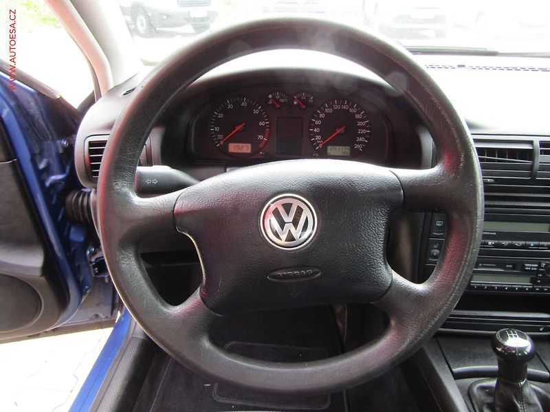 Volkswagen Passat (2000) 1.6 i, AC, výhředv sed - fotka 15 z 15