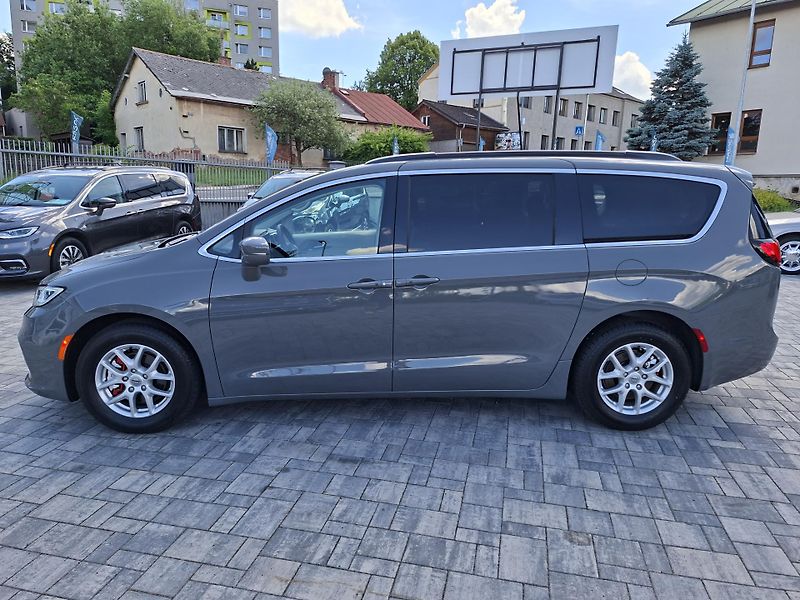 Chrysler Pacifica (2022) 3,6L V6, 7míst, kůže, servis - fotka 4 z 46