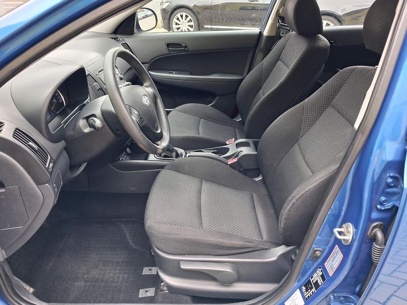 Hyundai i30 (2009) 1,4i  LPG  KLIMA  2x KOLA  - fotka 10 z 33