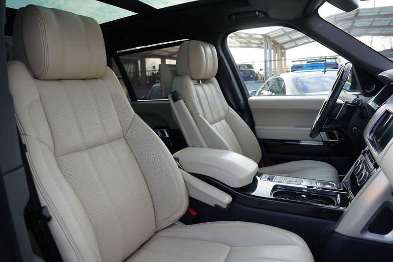 Land Rover Range Rover 4.4 SDV8 LWB  Autobiography - fotka 37 z 53