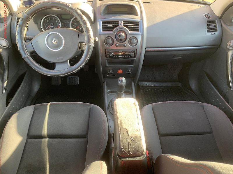 Renault Mégane (2007) 1.6 16V, ČR, AC, park.asist - fotka 8 z 17