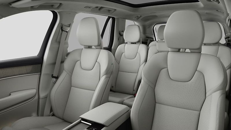 Volvo XC90 ULTRA DARK T8, B&W, HEAD UP - fotka 7 z 7