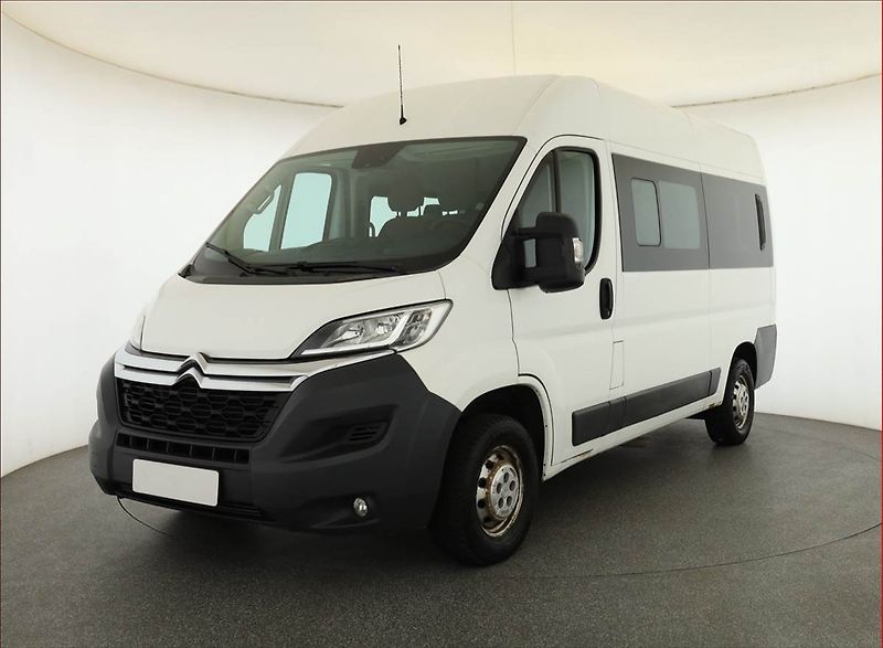 Citroën Jumper (2016) 2.0 BlueHDi, Bus, 9Míst, ČR - fotka 2 z 15