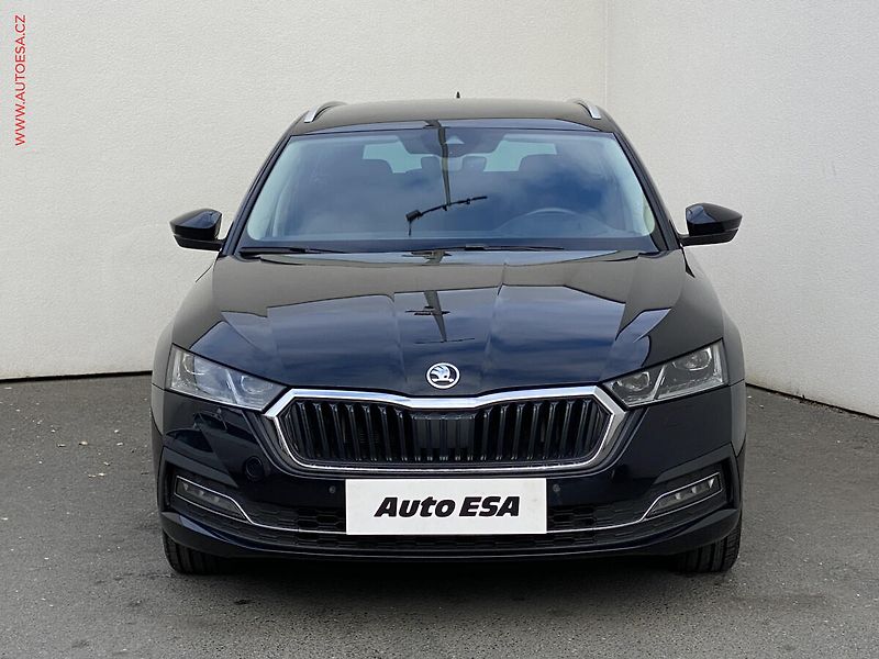 Škoda Octavia (2020) 2.0 TDi, Style, DSG, TZ, +ALU - fotka 2 z 22