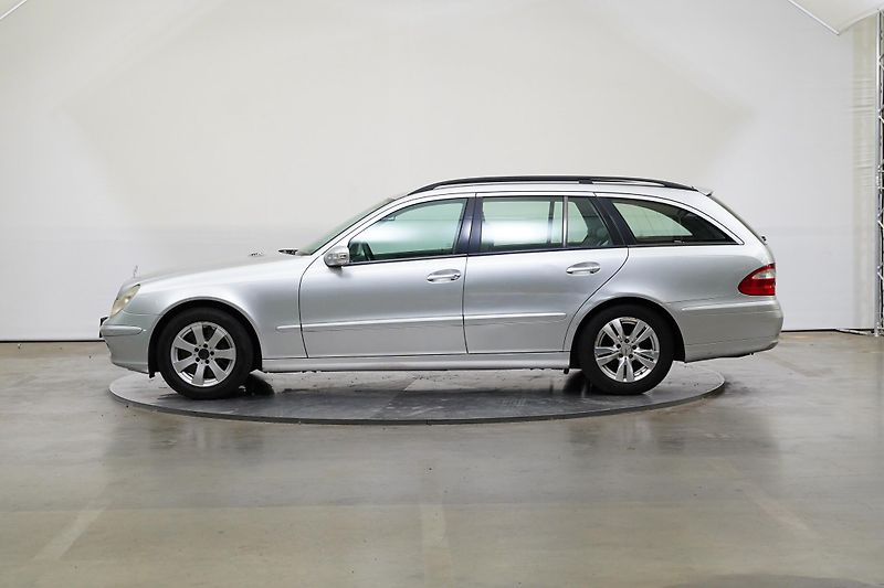 Mercedes-Benz Třídy E - fotka 3 z 24