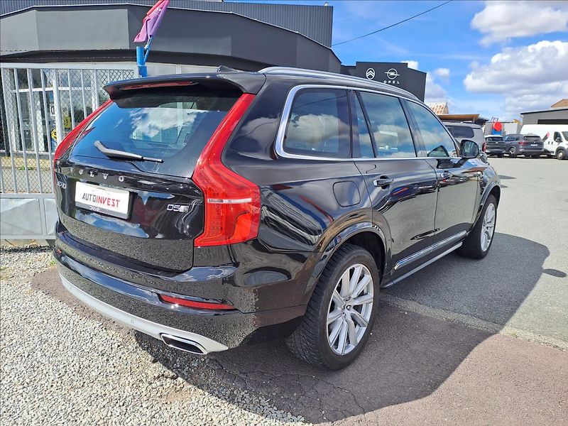 Volvo XC90 2,0 D5 AWD FIRST EDITION - fotka 4 z 24