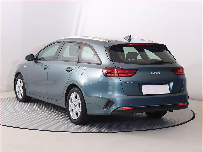 Kia Ceed (2023) Spin 1.0 T-GDI, SPIN, DPH - fotka 4 z 20