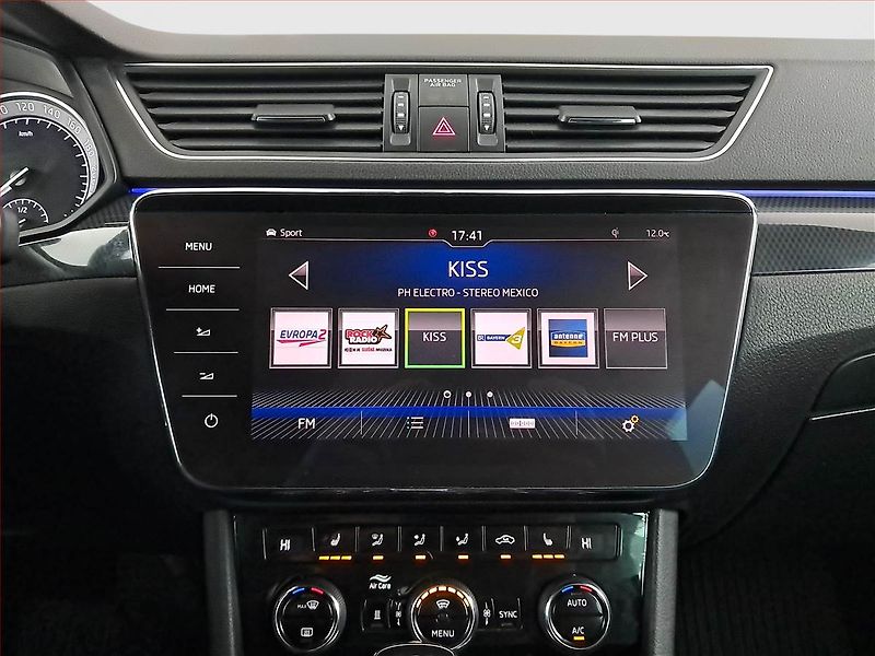 Škoda Superb (2018) Sportline 2.0 TDI - fotka 12 z 25
