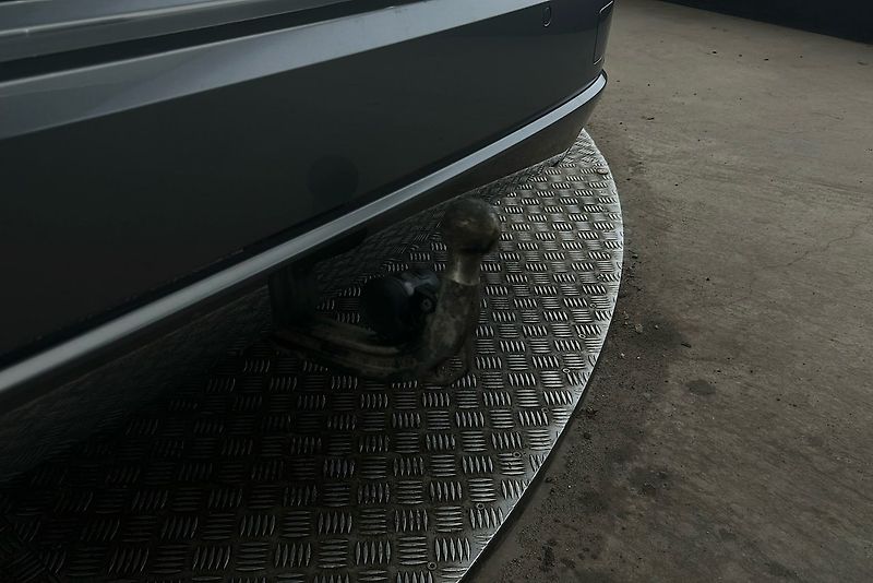 BMW Řada 3 330e xDrive Tažné Sport. sed. - fotka 23 z 23