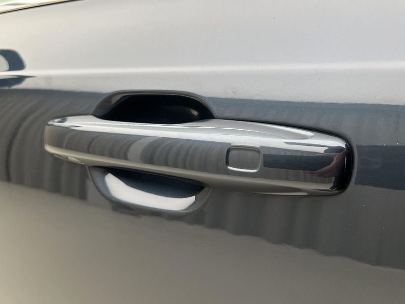 Volvo XC90 T8 AWD BRIGHT PLUS 7 MÍST - fotka 16 z 52