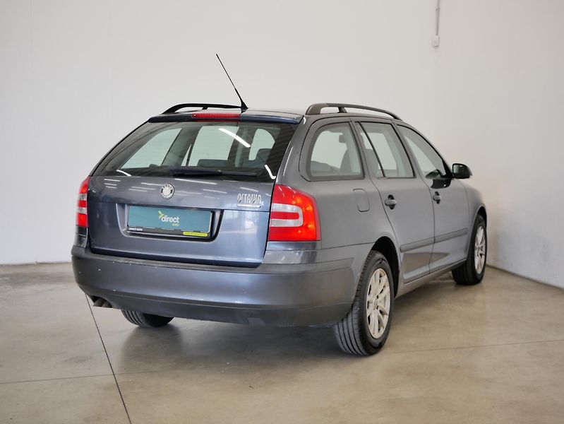 Škoda Octavia - fotka 2 z 21