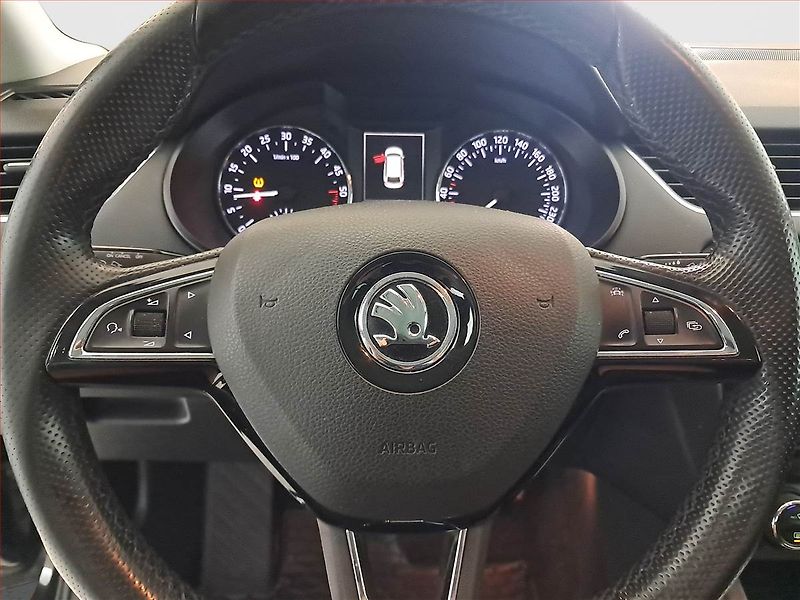 Škoda Octavia (2017) Style 1.6 TDI, Serv.kniha - fotka 20 z 21