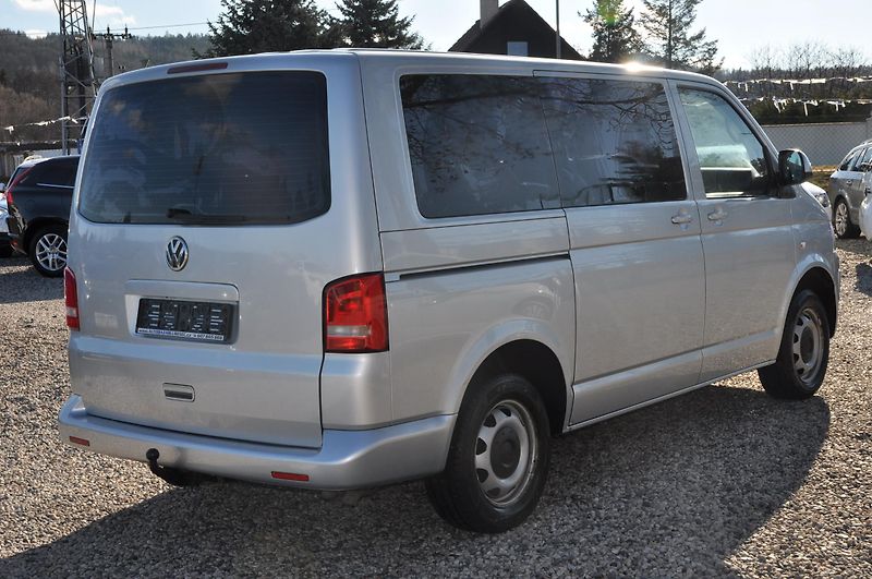 Volkswagen Multivan 2.0TDi 103kW Comfort - fotka 3 z 18