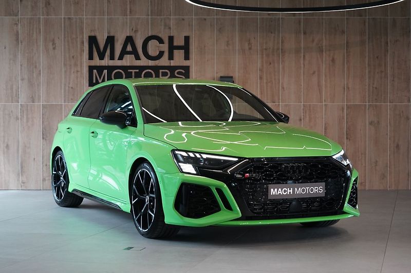 Audi RS 3 Sportback,Quattro, Matrix, B&O - fotka 4 z 44