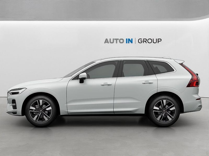 Volvo XC60 (2026) B5 AWD benzin Plus Dark - fotka 2 z 7