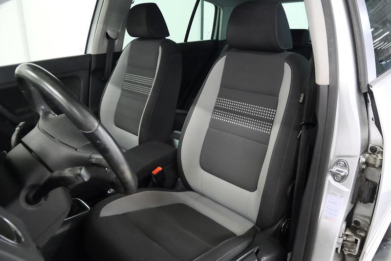 Volkswagen Golf Plus - fotka 12 z 27