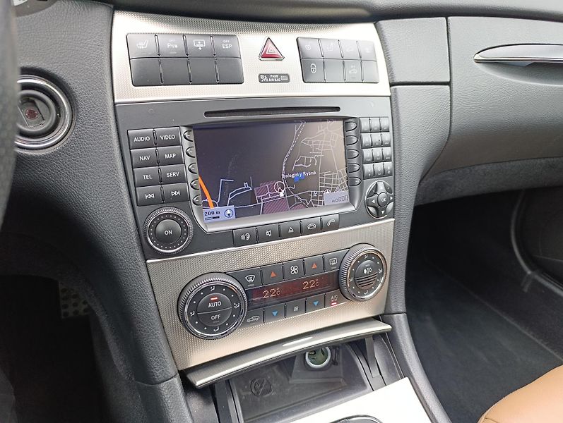 Mercedes-Benz CLK 500 5.5 V8 AMG 7G TRONIC TOP - fotka 26 z 35