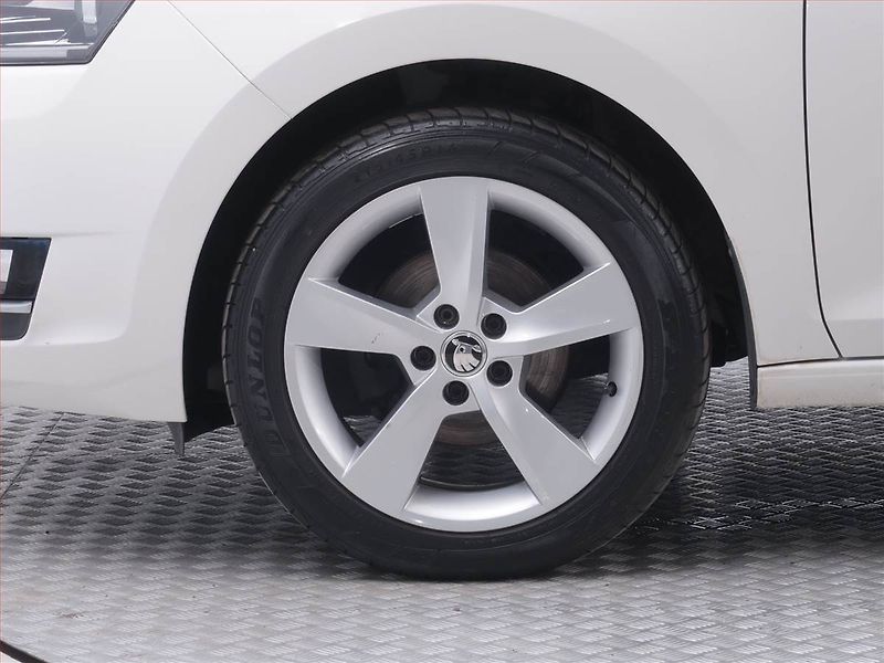 Škoda Rapid (2019) 1.0 TSI, Bi-Xenony, Tempomat - fotka 15 z 19