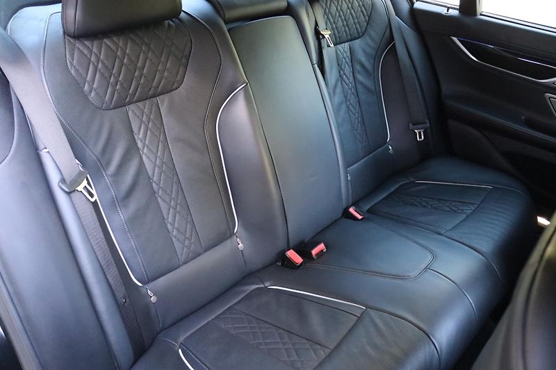 BMW Řada 7 730D XDRIVE M-PAKET G11 210kW - fotka 42 z 46