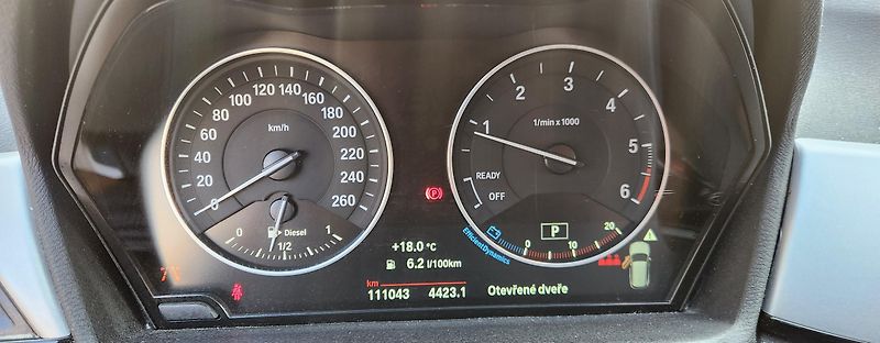 BMW X1 (2016) 2,0d ČR AUTOMAT LED TAŽNÉ - fotka 25 z 49
