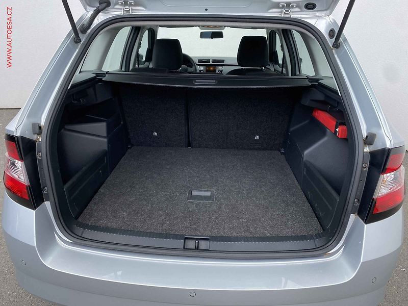 Škoda Fabia (2017) 1.0 TSi, Active, park.čidla - fotka 7 z 17