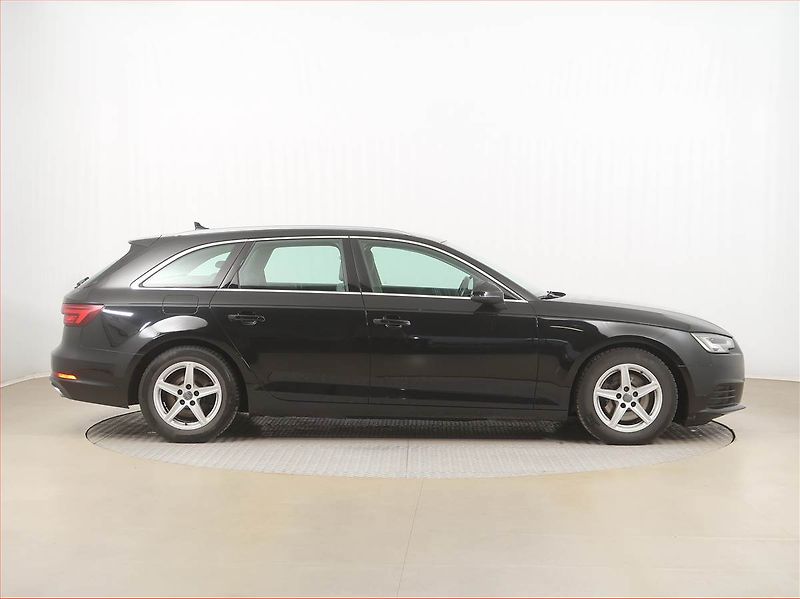 Audi A4 (2018) 2.0 TDI, Automat, Navi - fotka 6 z 16
