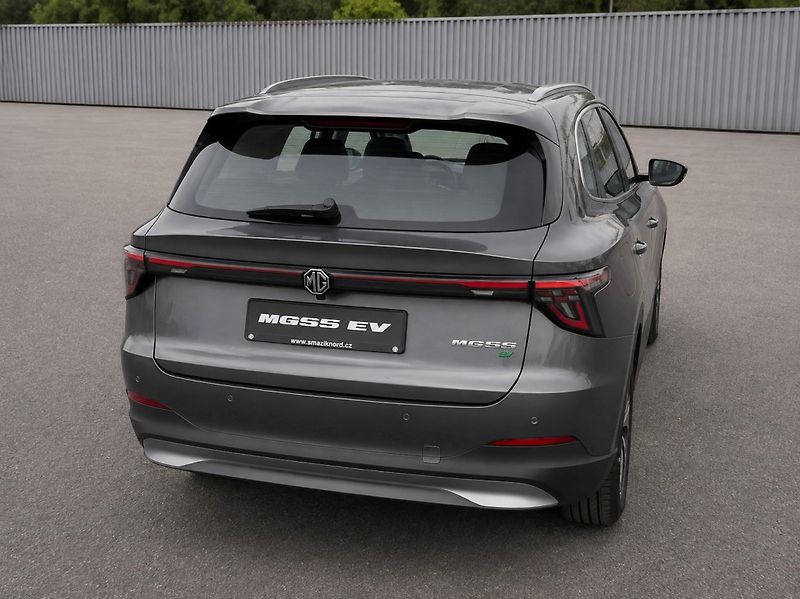 MG MGS5 EV (2026) Emotion (49 kWh) - fotka 9 z 41