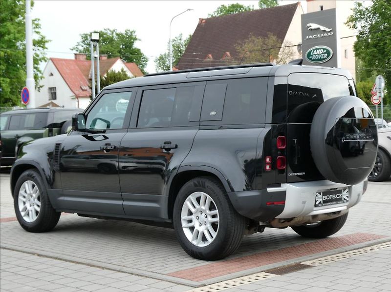 Land Rover Defender 3,0 D250 110 SE,1.maj,ČR,tažné - fotka 9 z 39