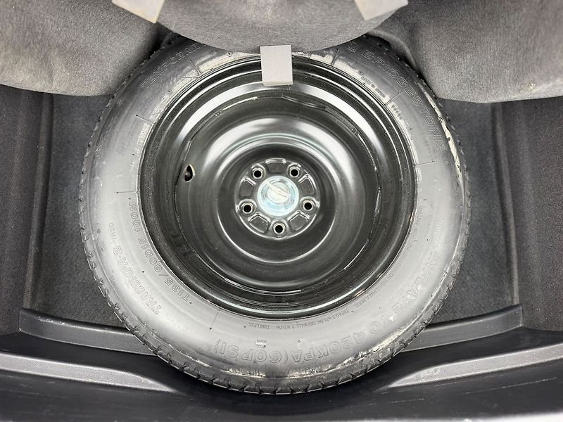 Honda Civic 1.4i Comfort 100 MAN6 - fotka 6 z 26