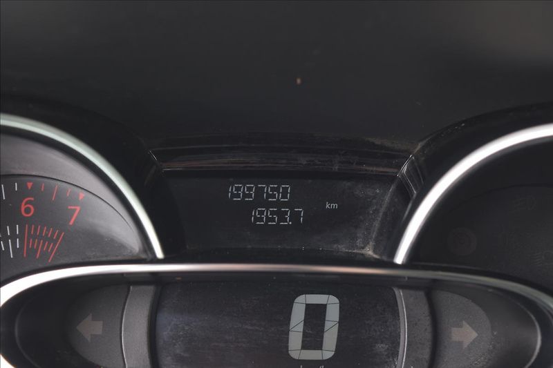 Renault Clio 1,2 i 54KW KLIMA ALU - fotka 39 z 47