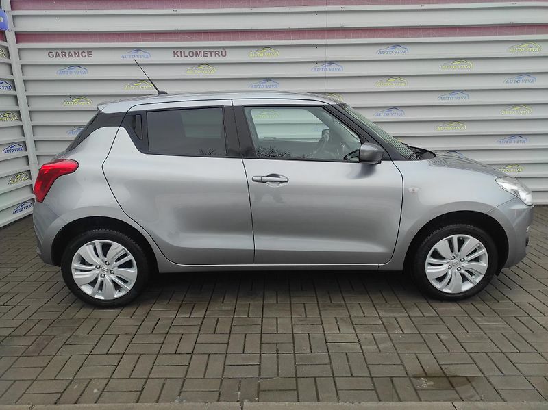 Suzuki Swift 1,2i 4x4!!, ČR, Serviska - fotka 6 z 34