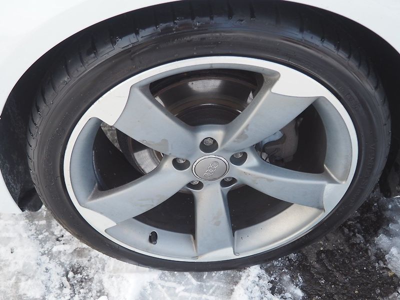 Audi A4 (2013) 2.0 TDI, 4x4, AT, S-Line - fotka 8 z 39