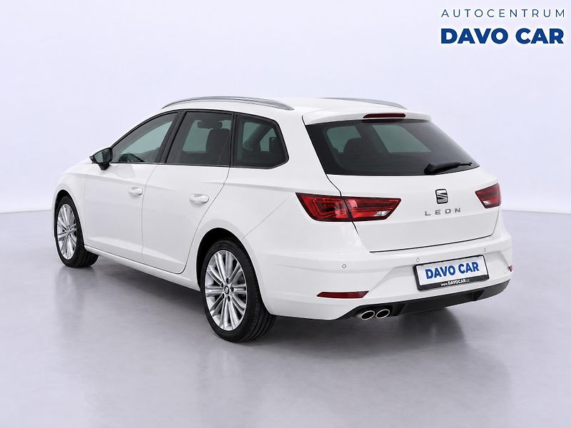 Seat Leon 1,5 TSI 150 k DSG Xcellence ST - fotka 3 z 26