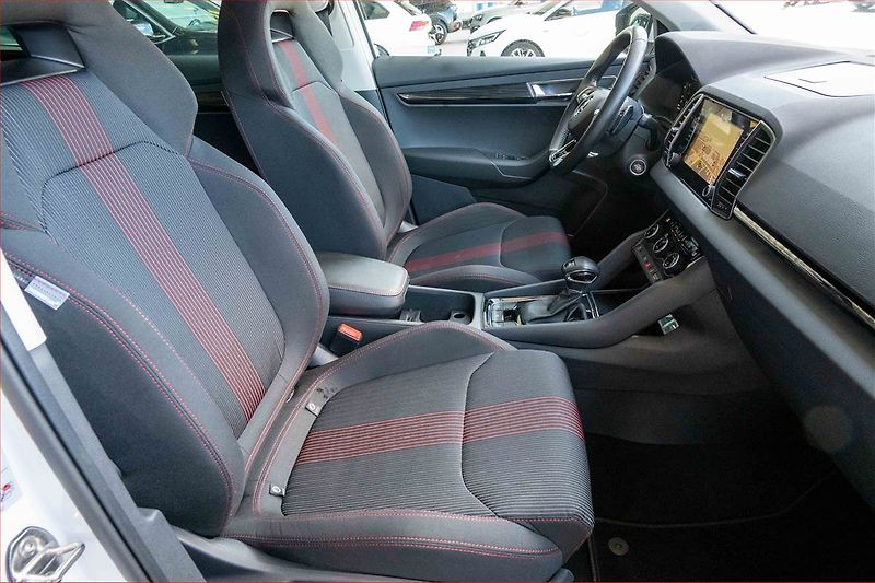 Škoda Karoq (2022) Style 1.5 TSI - fotka 9 z 20
