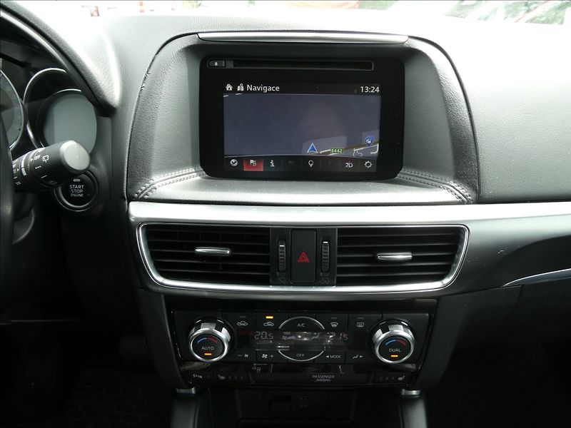 Mazda CX-5 2,5 Skyactiv 141kW AWD automat - fotka 28 z 42