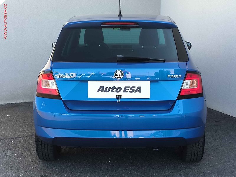 Škoda Fabia (2017) 1.2 TSI, ČR, AC, temp - fotka 5 z 15