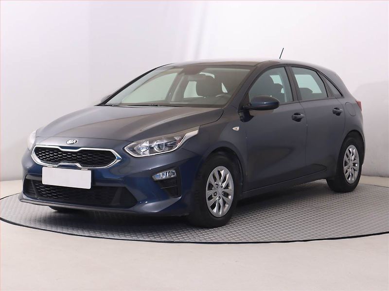 Kia Ceed (2019) 1.6 CRDi, Serv.kniha, Tempomat - fotka 2 z 17