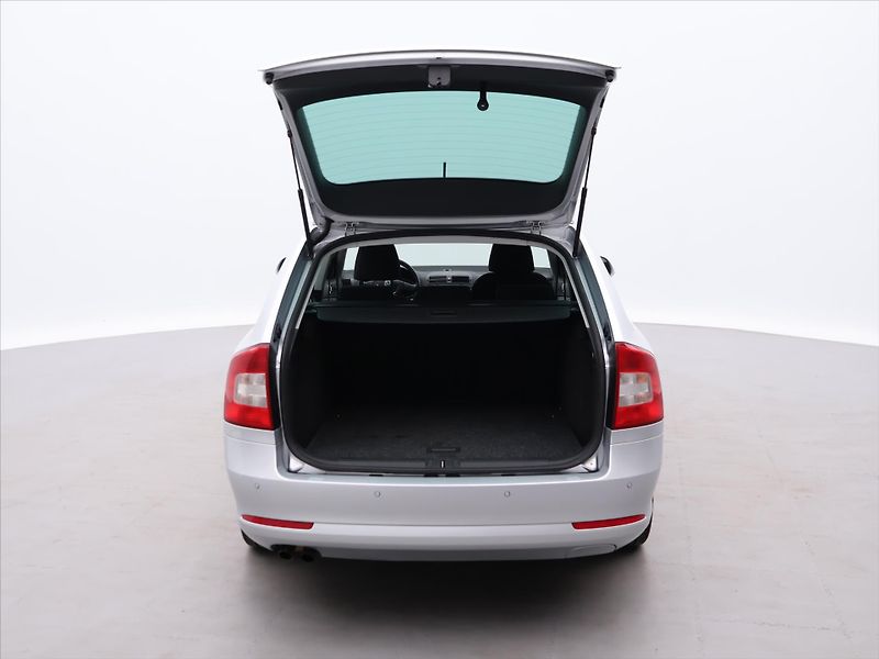 Škoda Octavia 1,4 TSI 90kW Elegance - fotka 9 z 28