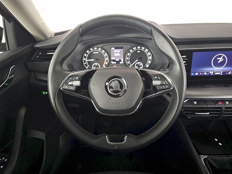 Škoda Octavia (2023) Combi 2.0TDI 85kw AMBITION - fotka 8 z 27