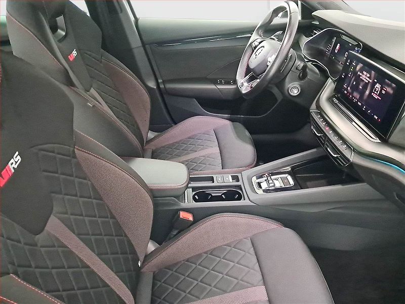 Škoda Octavia (2021) RS 2.0 TSI - fotka 9 z 16