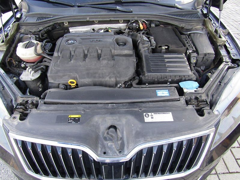 Škoda Superb (2016) 2.0 TDI 140 kW DSG  1.MAJITEL - fotka 42 z 45
