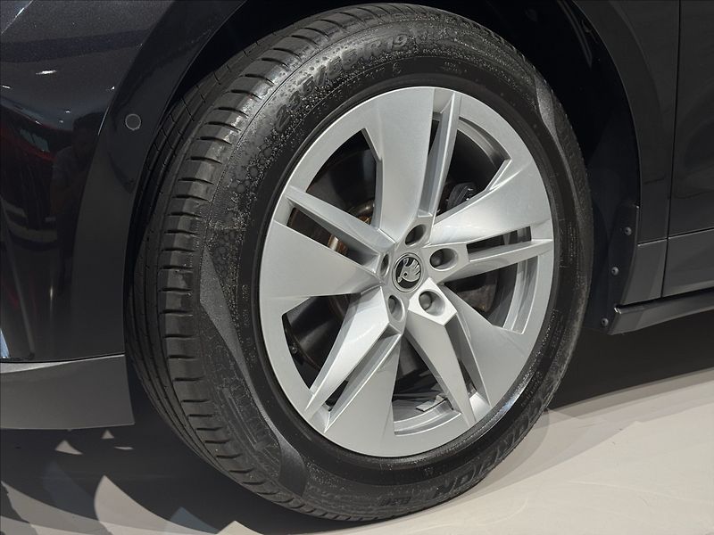 Škoda Enyaq 80 LED Matrix Assist Tepelko - fotka 7 z 47