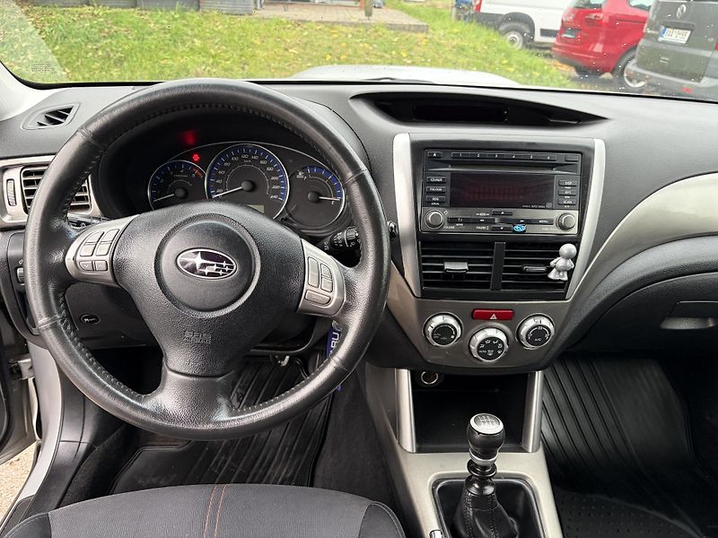 Subaru Forester 2.0 TD-E - fotka 9 z 17