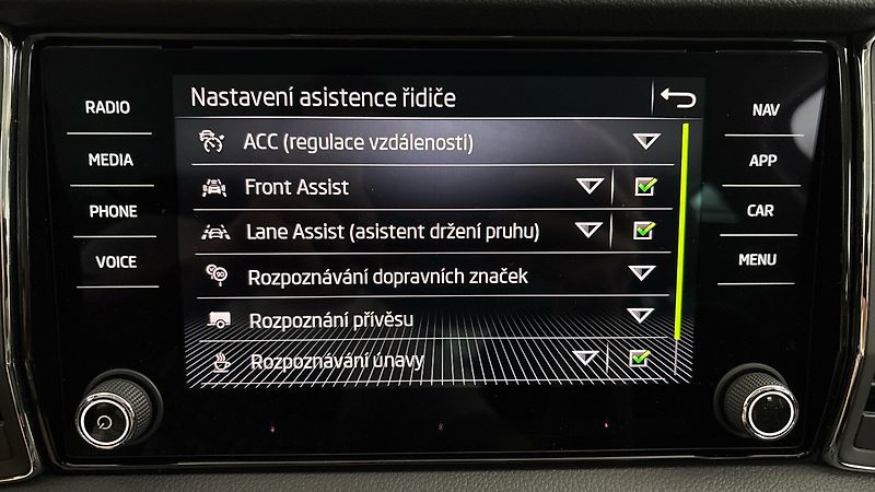 Škoda Kodiaq 2.0 TDI DSG 4x4 Style - fotka 27 z 32
