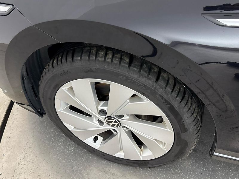 Volkswagen Golf Style DSG - fotka 28 z 28