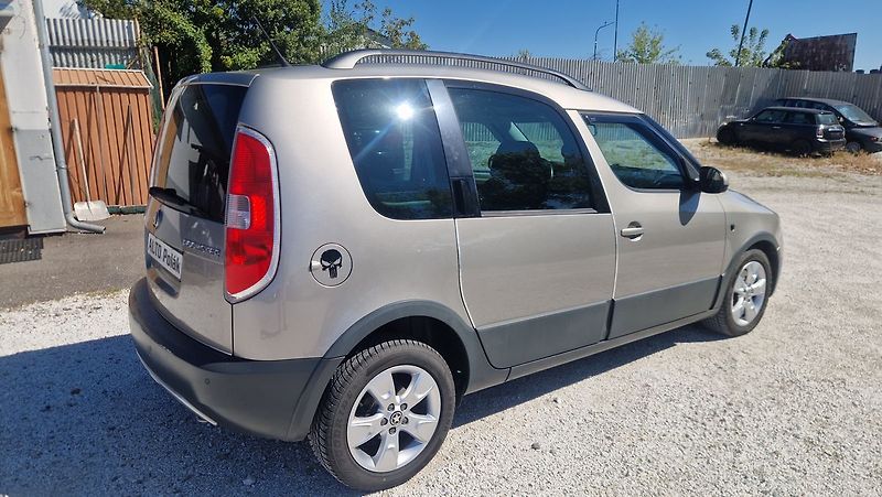 Škoda Roomster 1,6 TDI - fotka 5 z 10