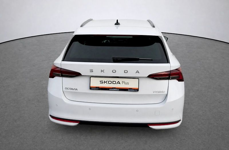 Škoda Octavia (2025) Combi Top Selection 1,5 Tsi 11 - fotka 36 z 39