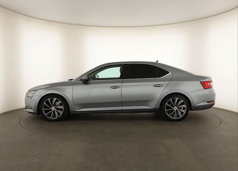Škoda Superb (2015) Laurin&Klement 2.0 TDI - fotka 3 z 20