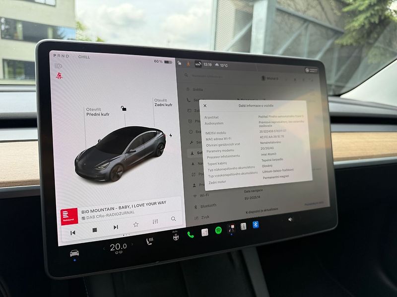 Tesla Model 3 Standart Range Enhanced autopi - fotka 24 z 38