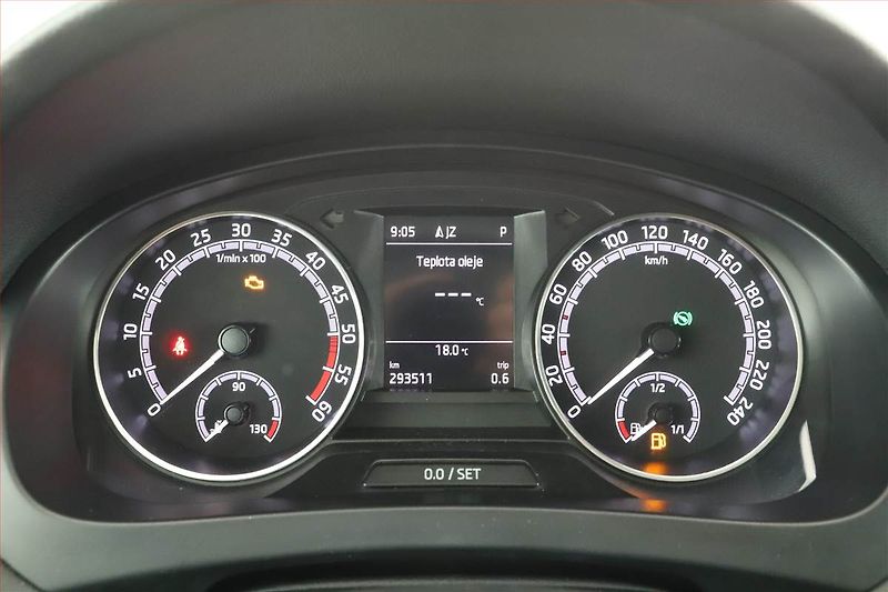 Škoda Rapid (2017) Spaceback 1.4 TDI, Automat - fotka 9 z 15